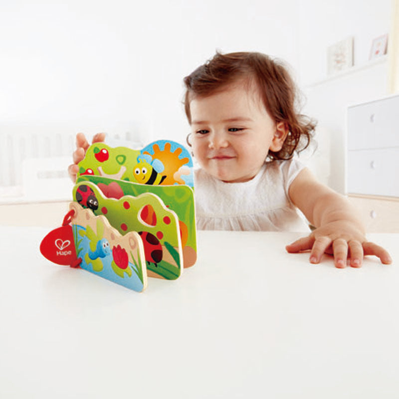 Baby's Bug Book planète des jouets casablanca hape