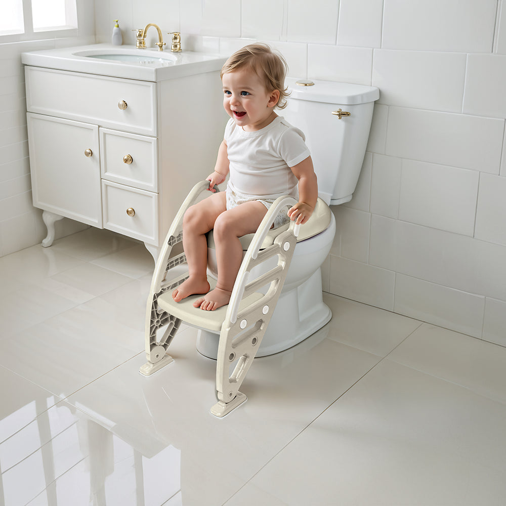 toilette bébé avec Marchepied Antidérapant Disponible dès maintenant sur Planète des Jouets, avec livraison rapide dans toutes les régions du Maroc.