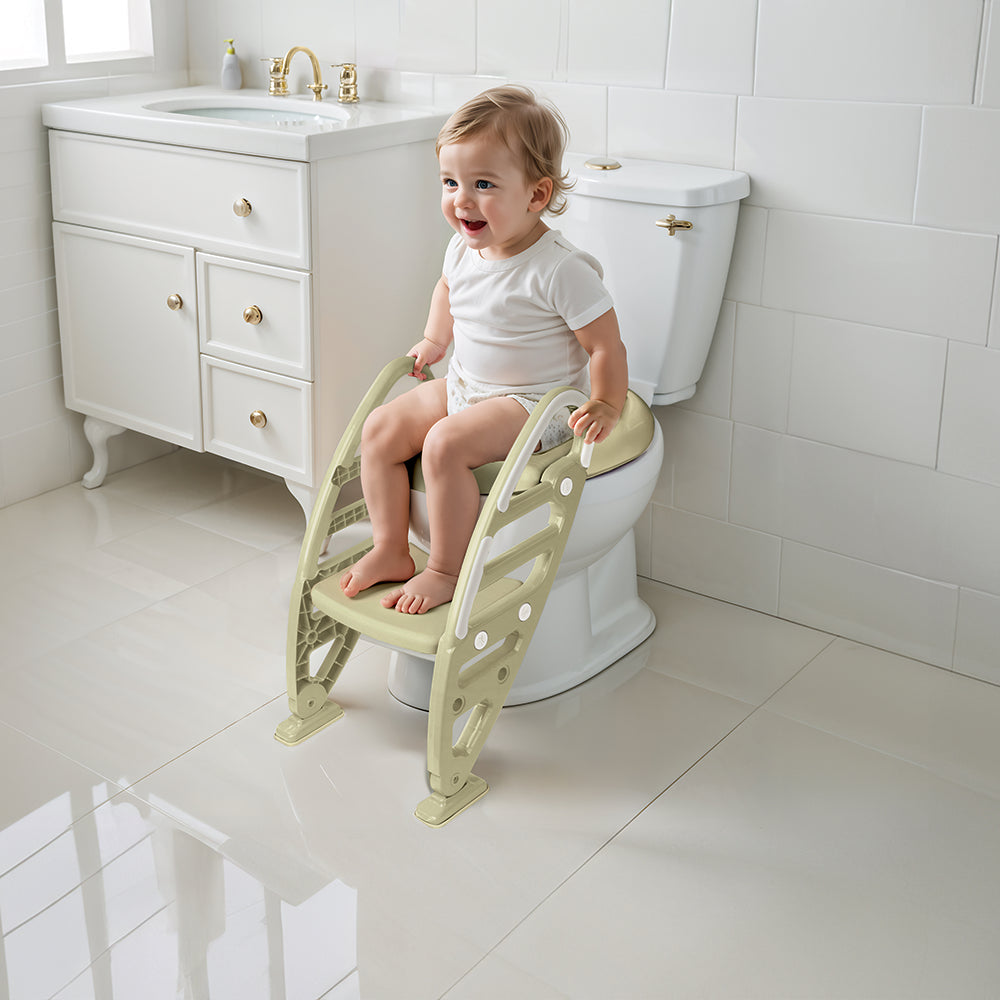 toilette bébé avec Marchepied Antidérapant Disponible dès maintenant sur Planète des Jouets, avec livraison rapide dans toutes les régions du Maroc.